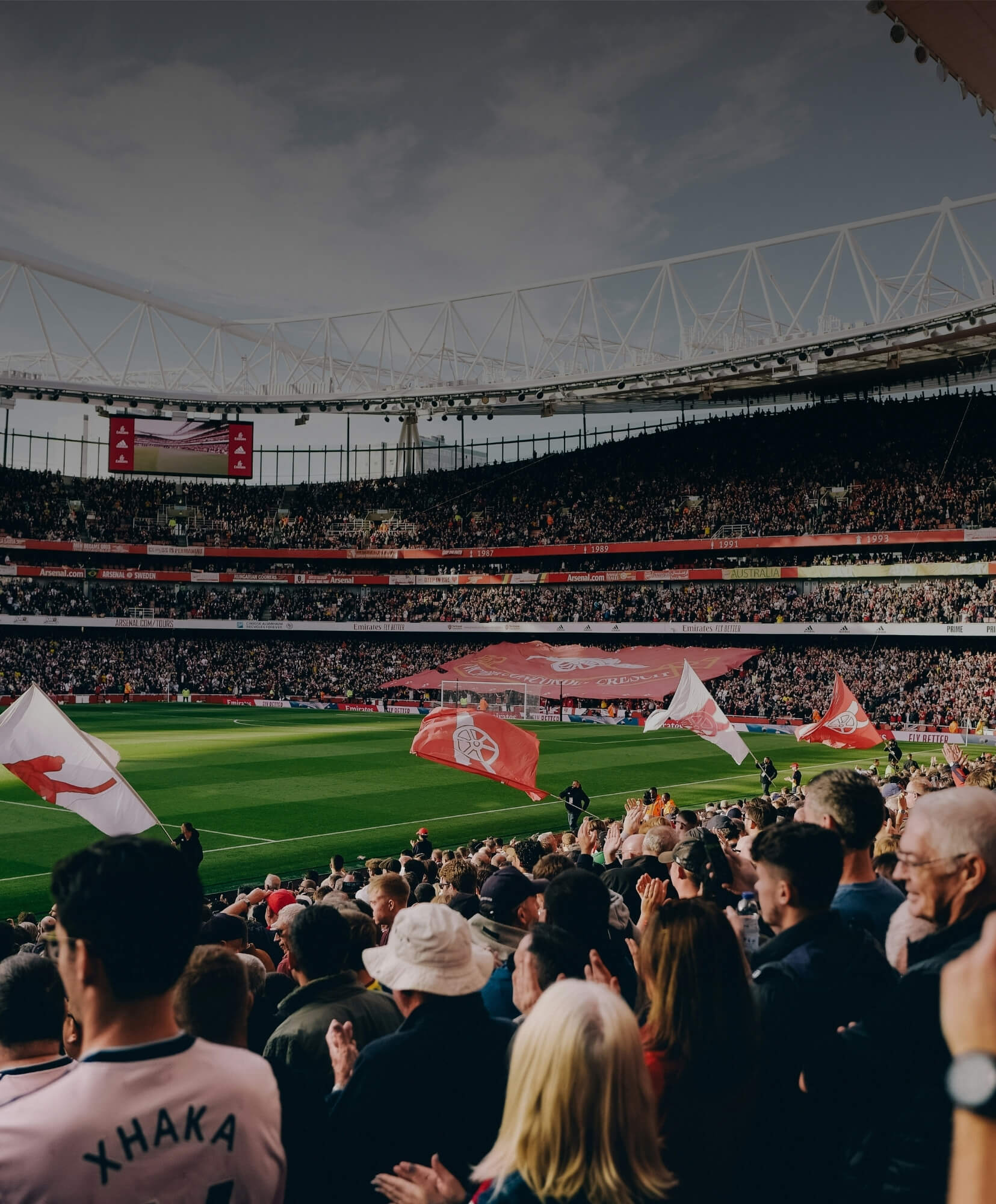 Feel the passion of English Premier League Football