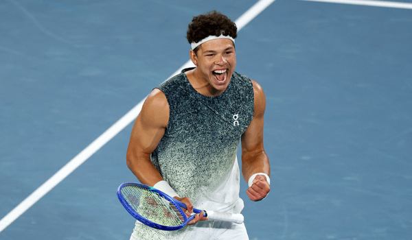 AO Middle Weekend Package – Tennis and Tastings